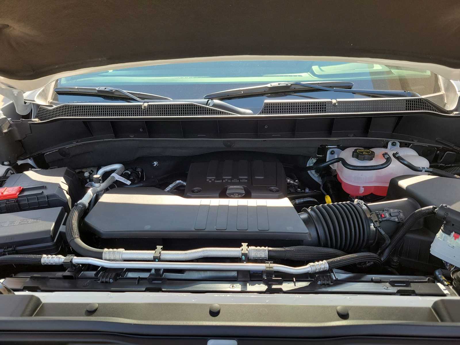 Thumbnail: 2026 Chevrolet Silverado 1500 - 9