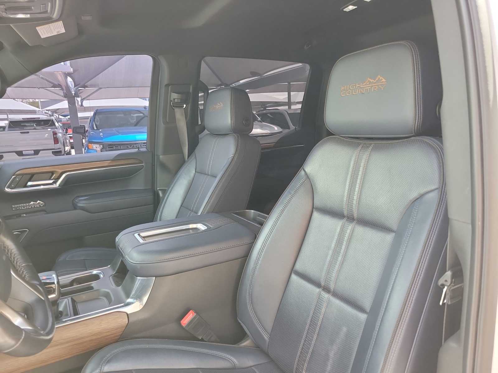 Thumbnail: 2022 Chevrolet Silverado 1500 - 11