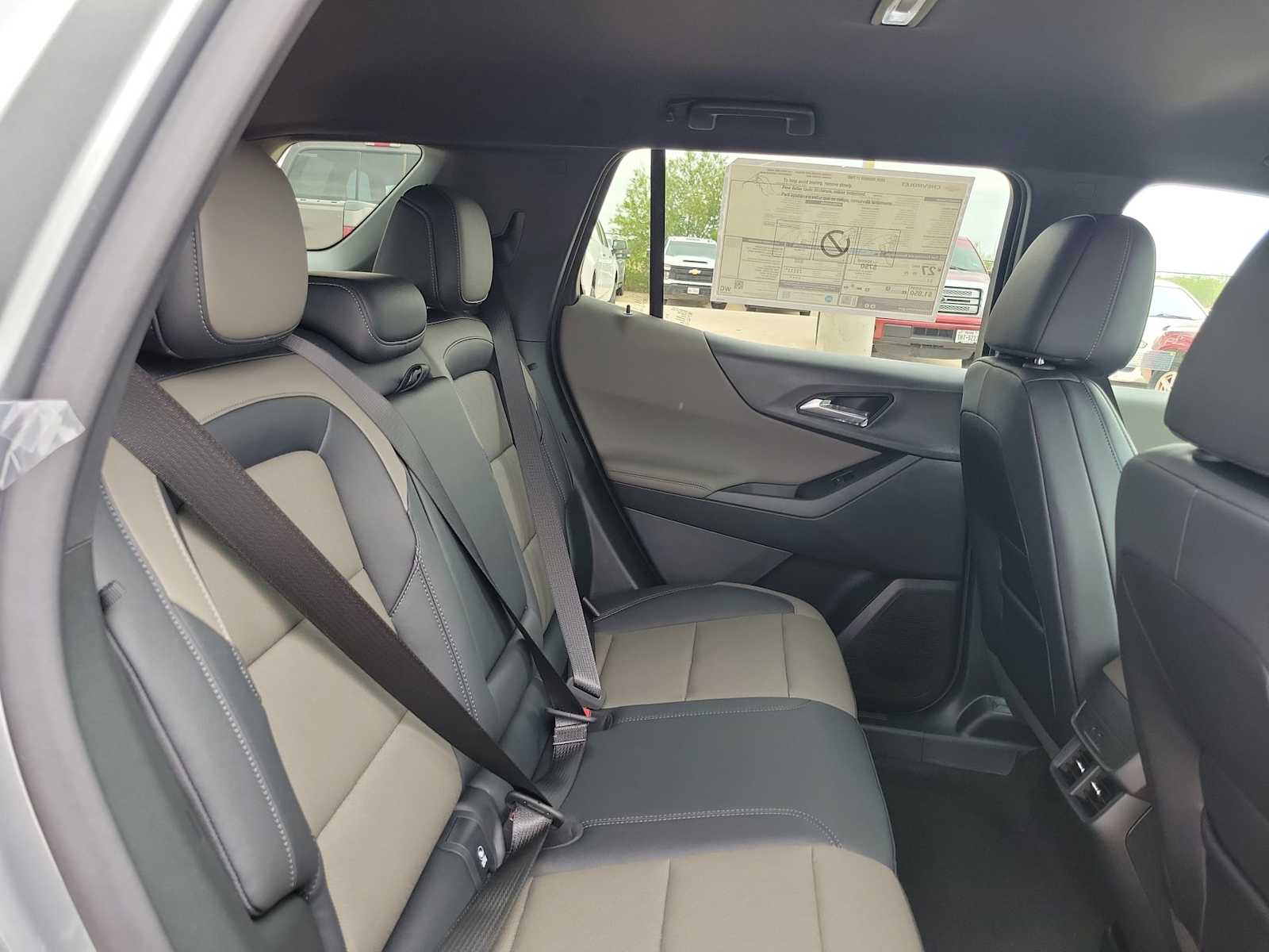 Thumbnail: 2026 Chevrolet Equinox - 17