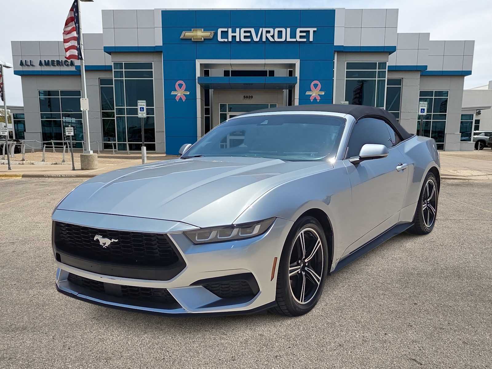 2024 Ford Mustang EcoBoost Convertible's photo