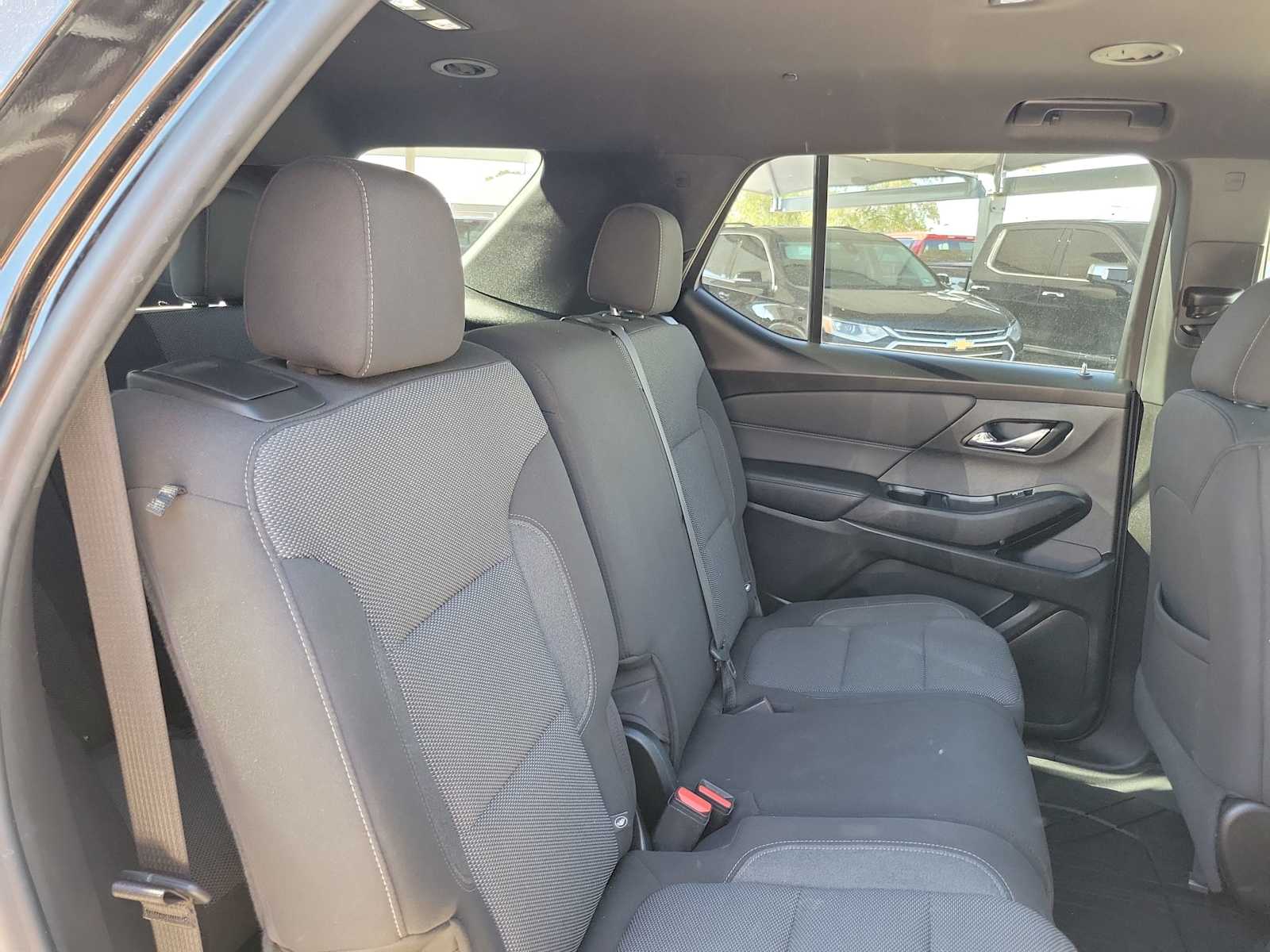 Thumbnail: 2022 Chevrolet Traverse - 13