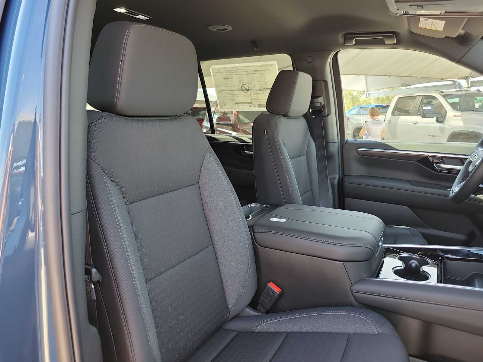 Thumbnail: 2026 Chevrolet Tahoe - 14