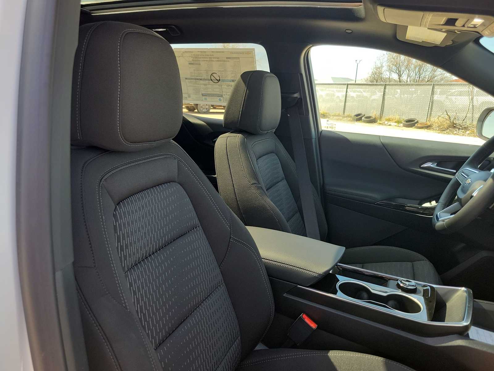 Thumbnail: 2026 Chevrolet Equinox - 18