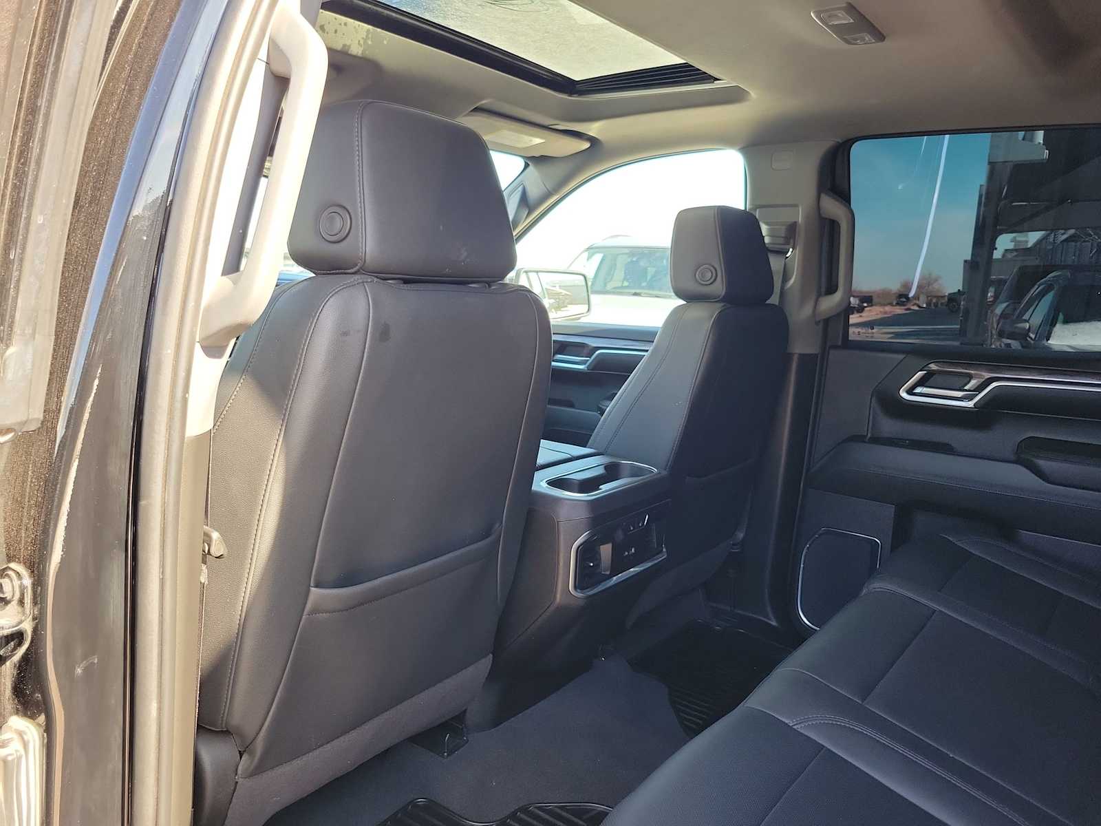 Thumbnail: 2024 Chevrolet Silverado 1500 - 12