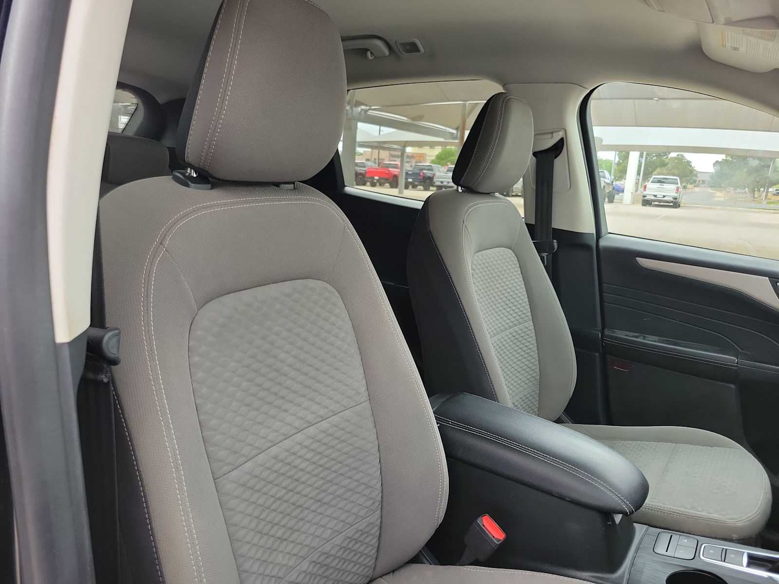 Thumbnail: 2021 Ford Escape - 18