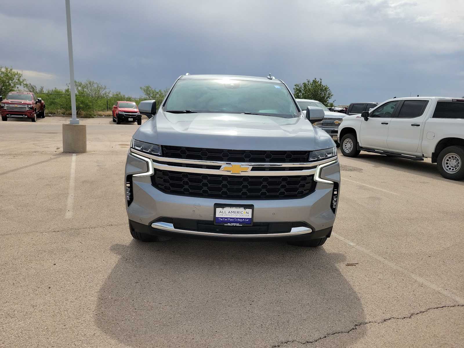Thumbnail: 2023 Chevrolet Tahoe - 3