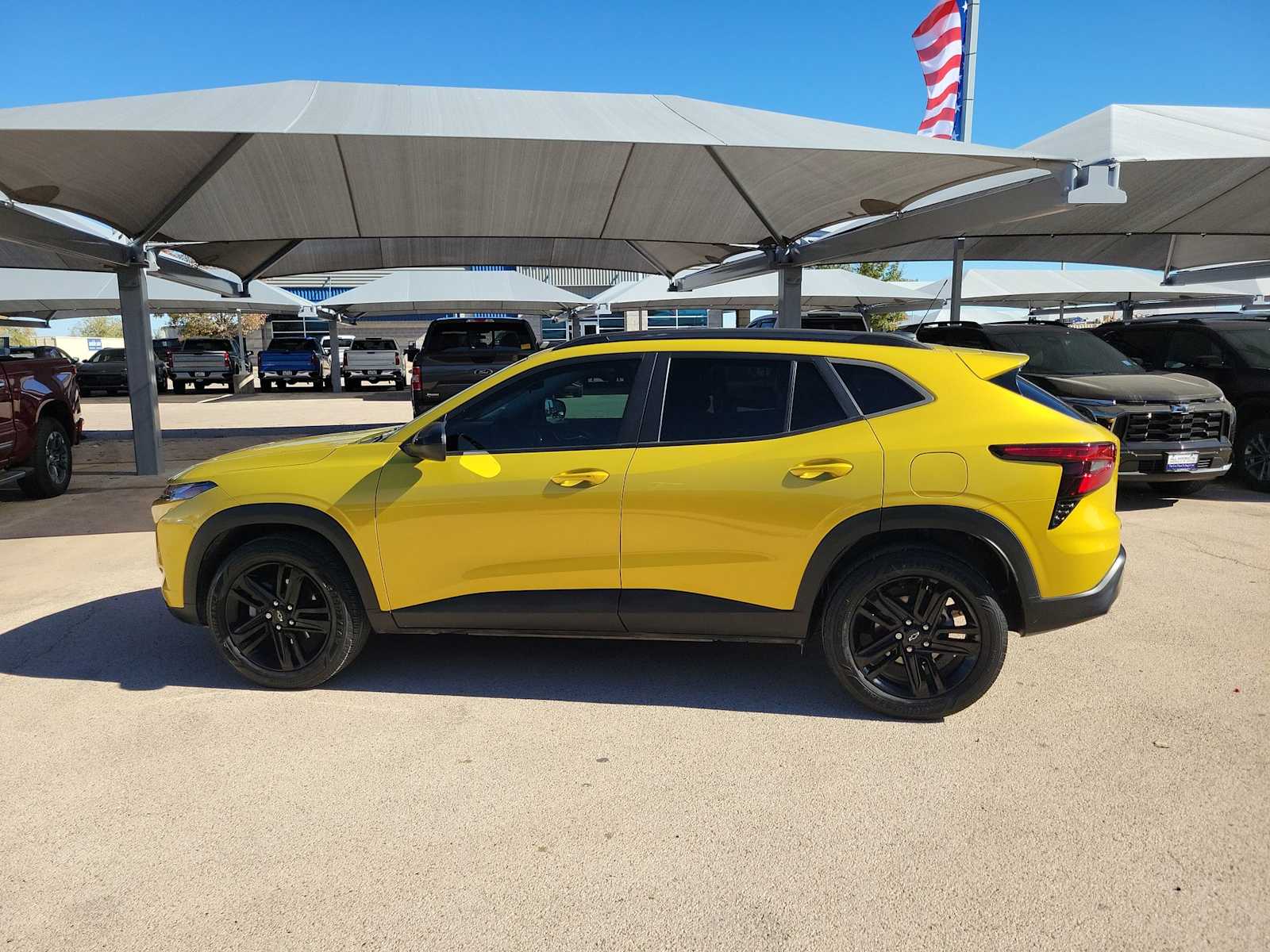 Thumbnail: 2024 Chevrolet Trax - 3