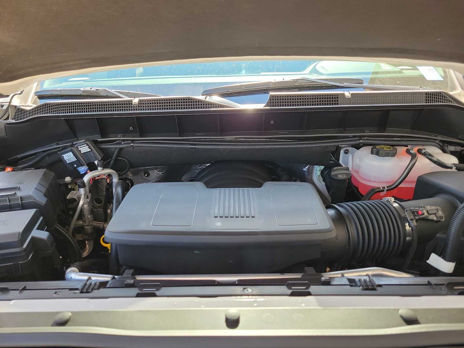 Thumbnail: 2025 Chevrolet Silverado 1500 - 9