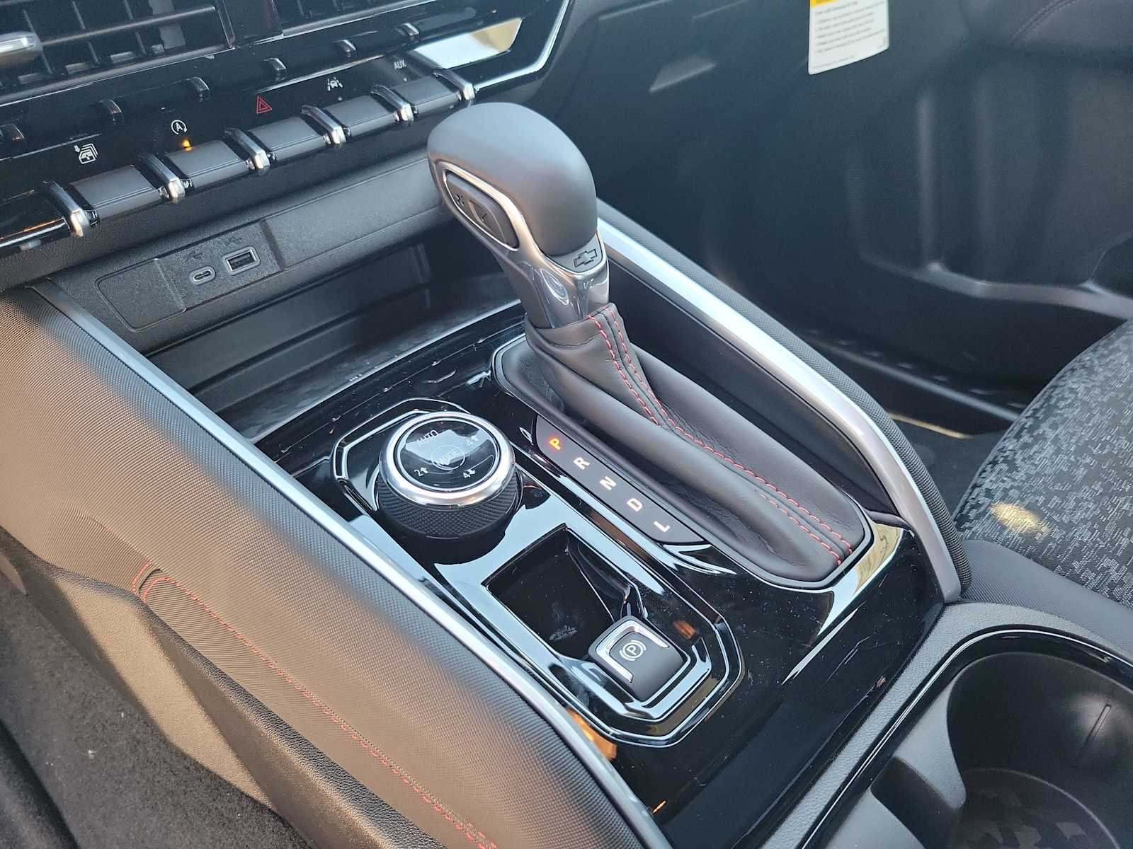 Thumbnail: 2026 Chevrolet Colorado - 17