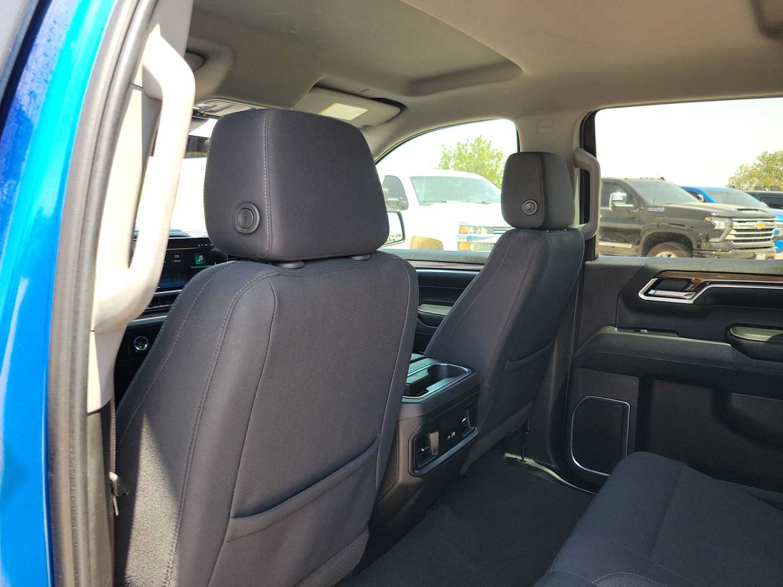 Thumbnail: 2022 Chevrolet Silverado 1500 - 16