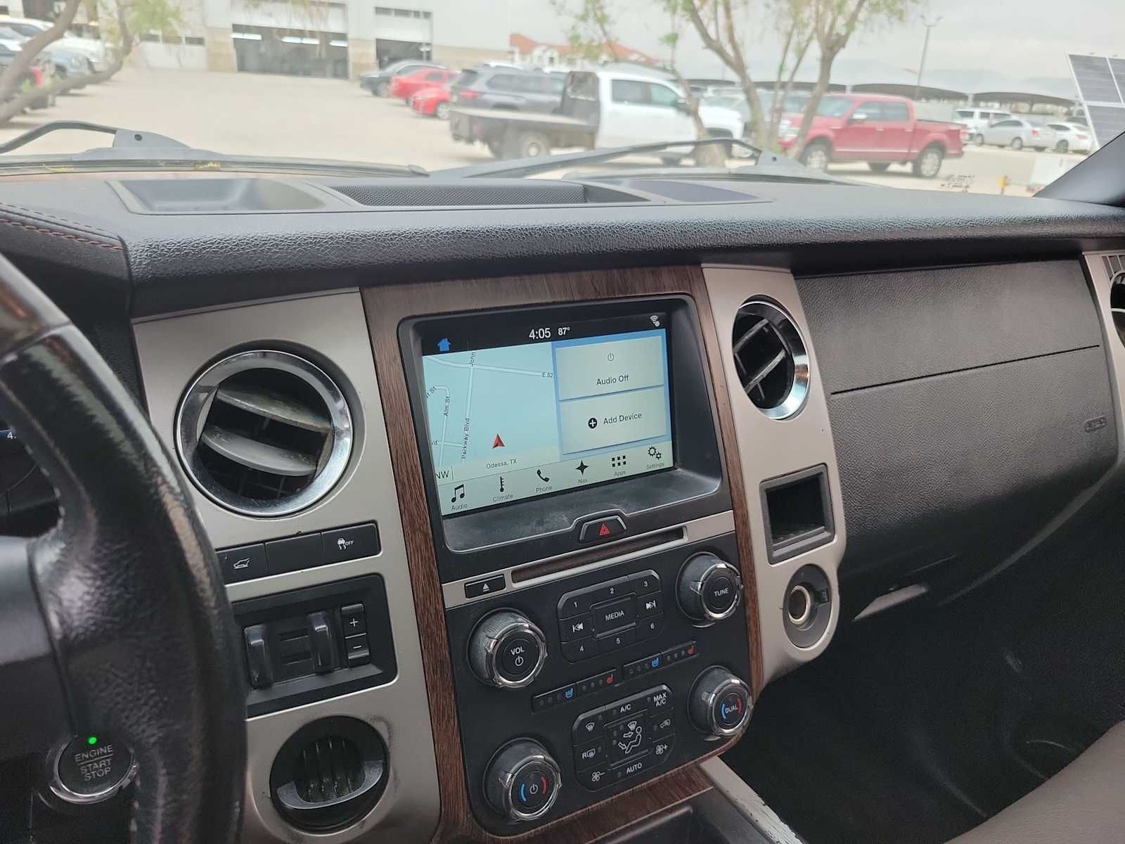 Thumbnail: 2016 Ford Expedition - 24
