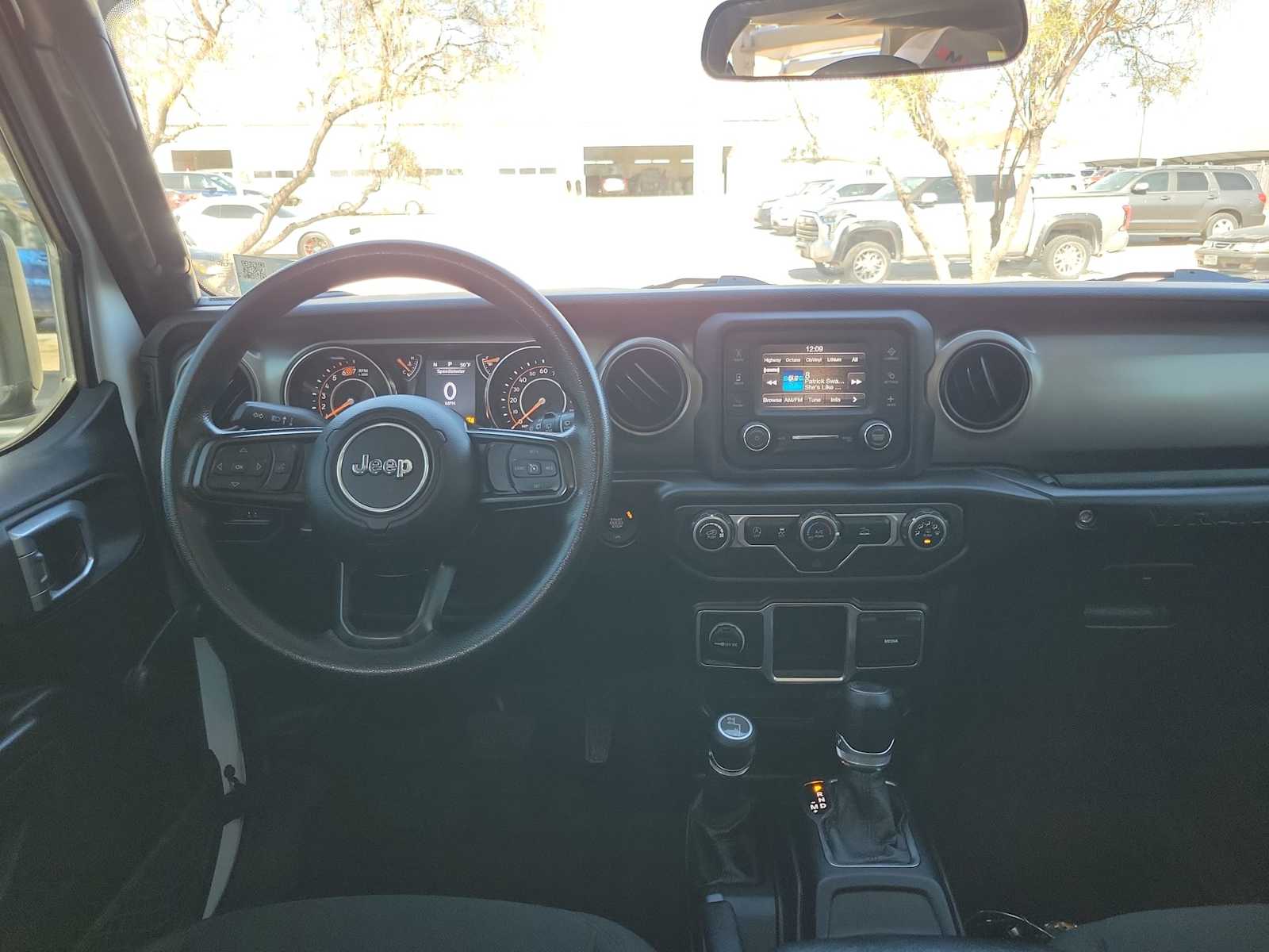 Thumbnail: 2021 Jeep Wrangler - 10