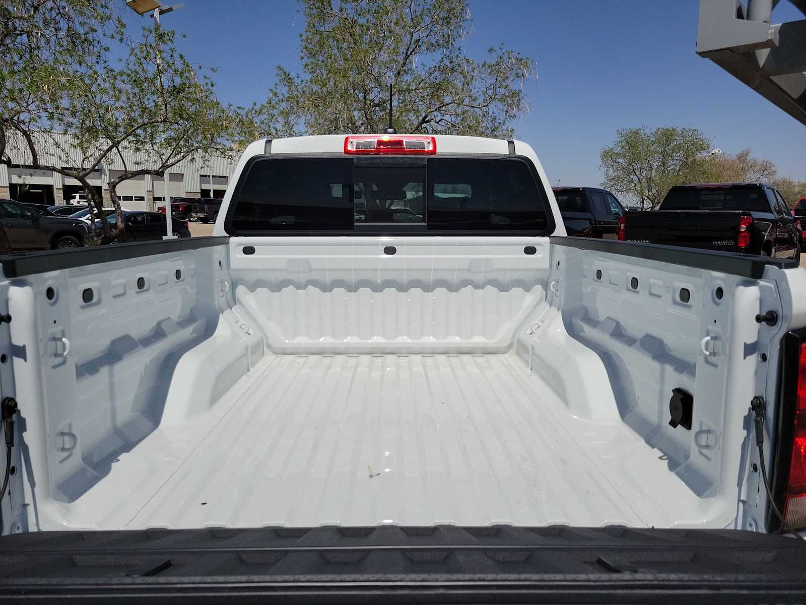 Thumbnail: 2025 Chevrolet Colorado - 19