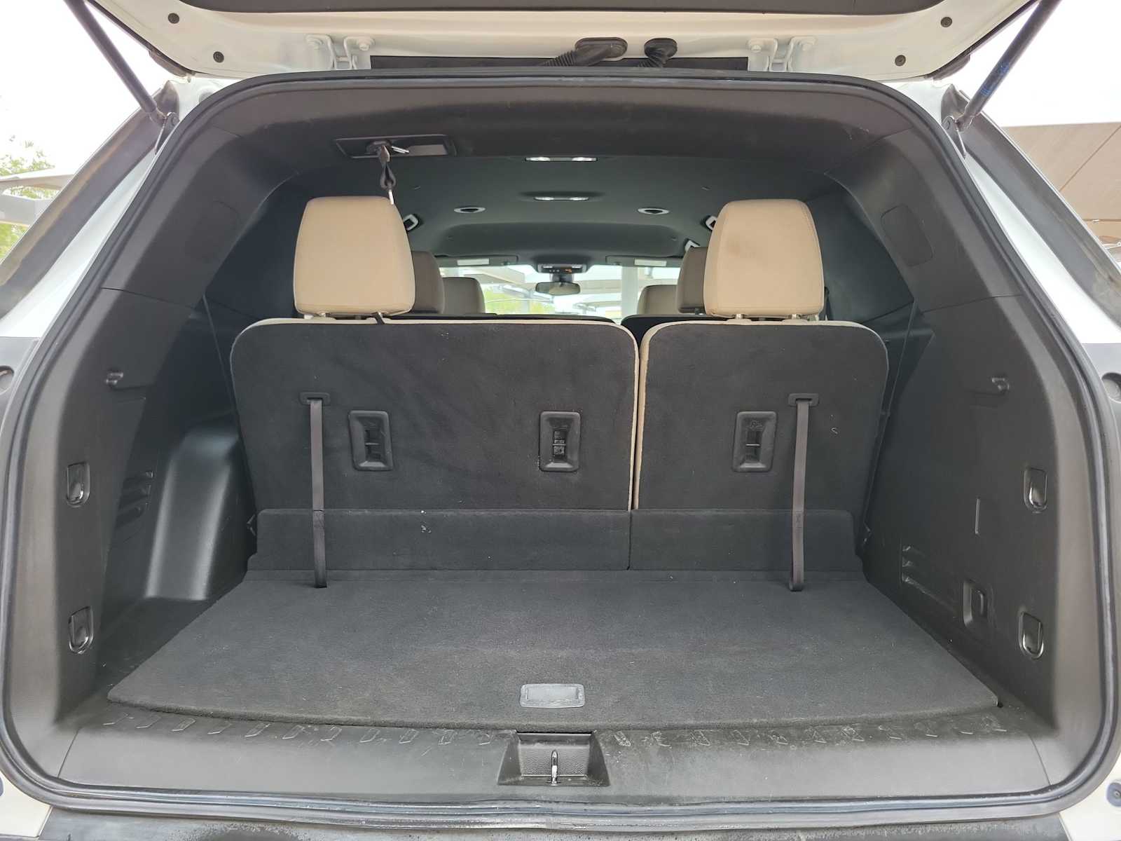 Thumbnail: 2022 Chevrolet Traverse - 23