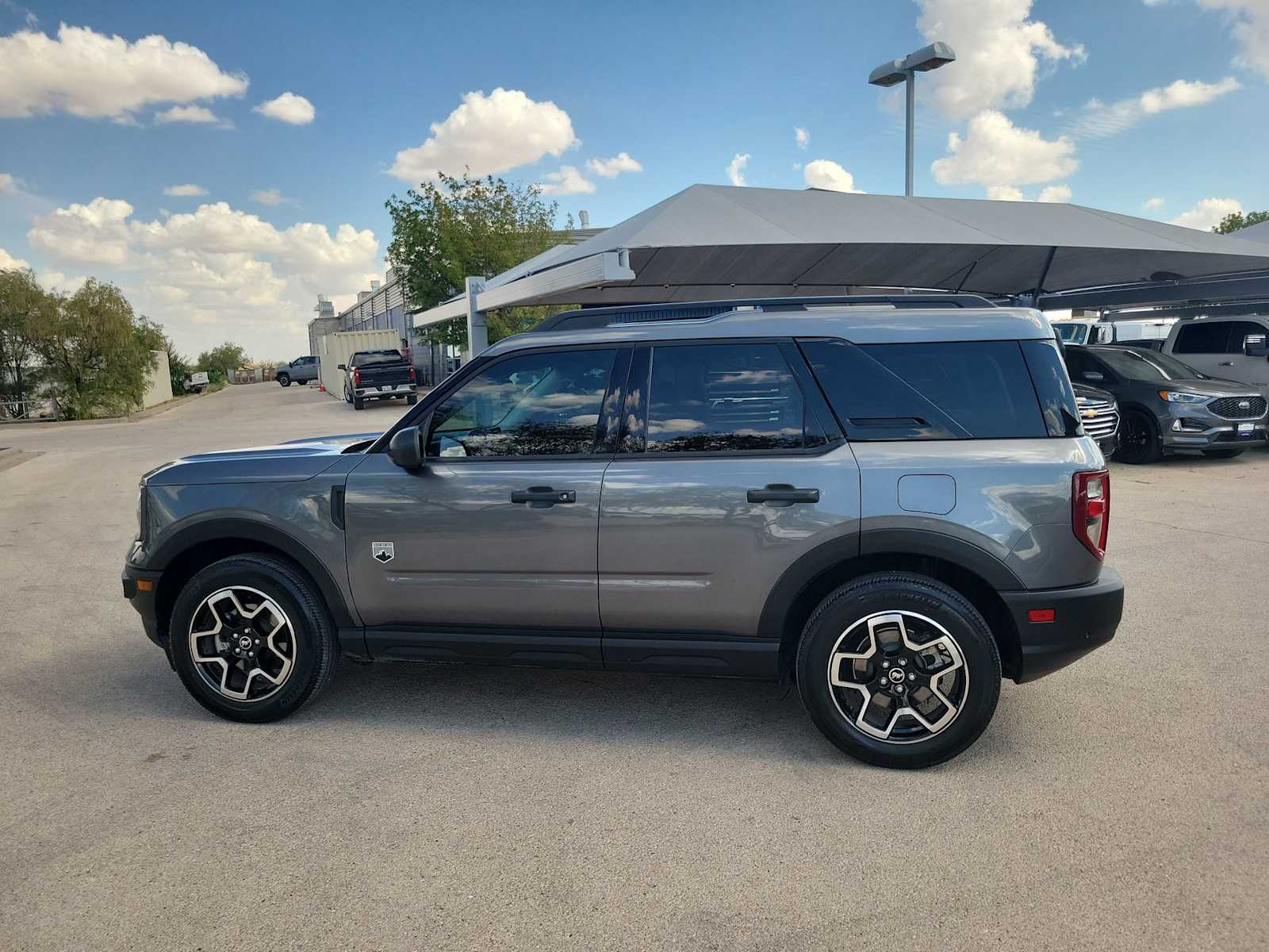 Thumbnail: 2022 Ford Bronco Sport - 3