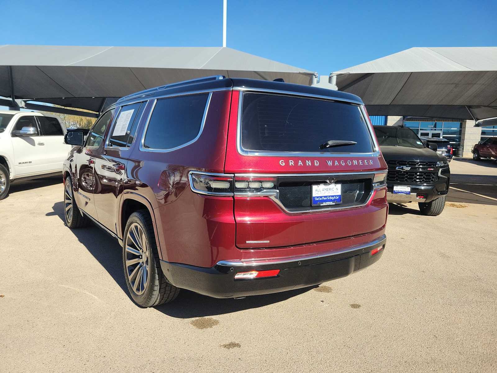 Thumbnail: 2023 Jeep Grand Wagoneer - 4