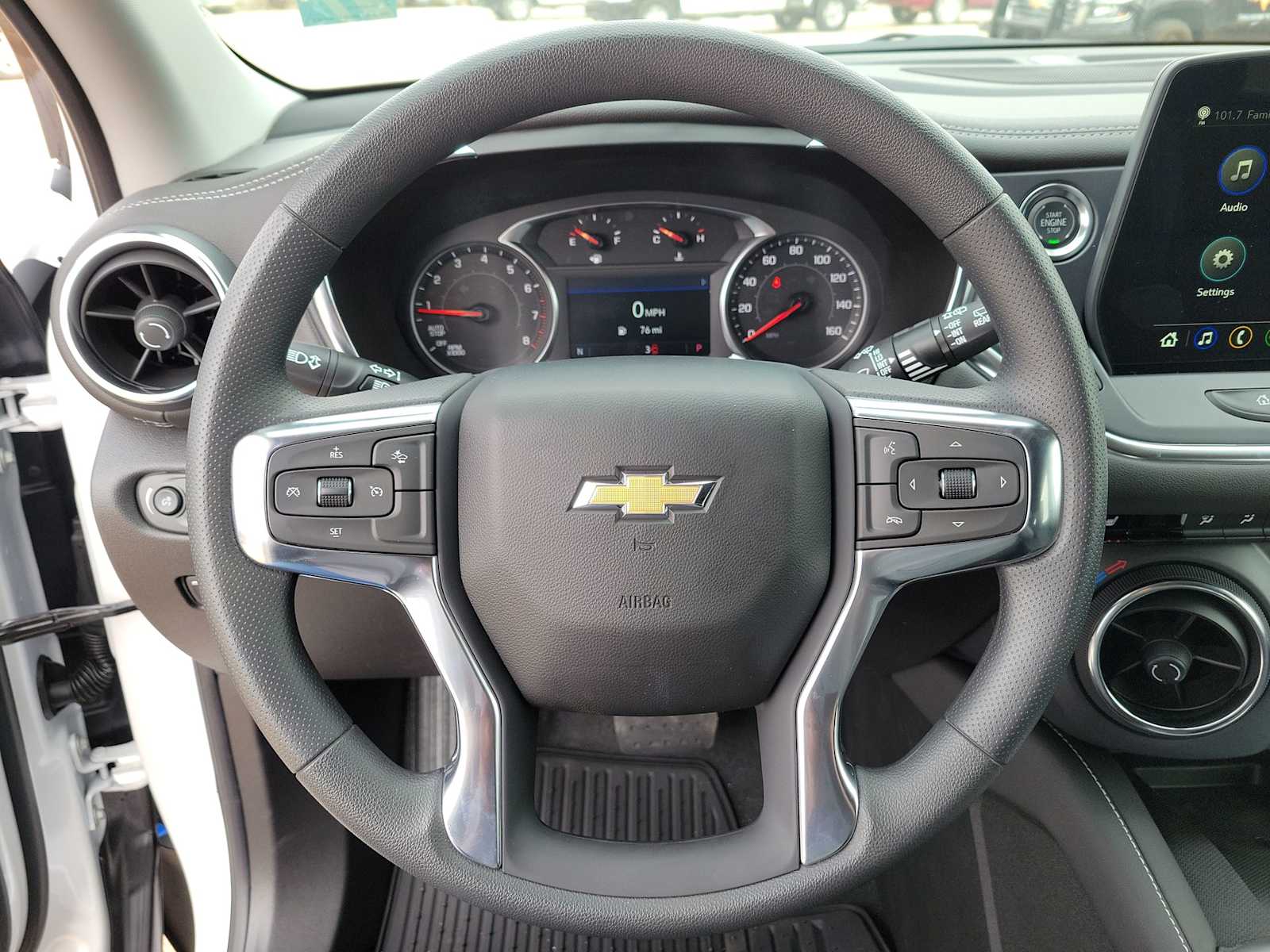 Thumbnail: 2025 Chevrolet Blazer - 15