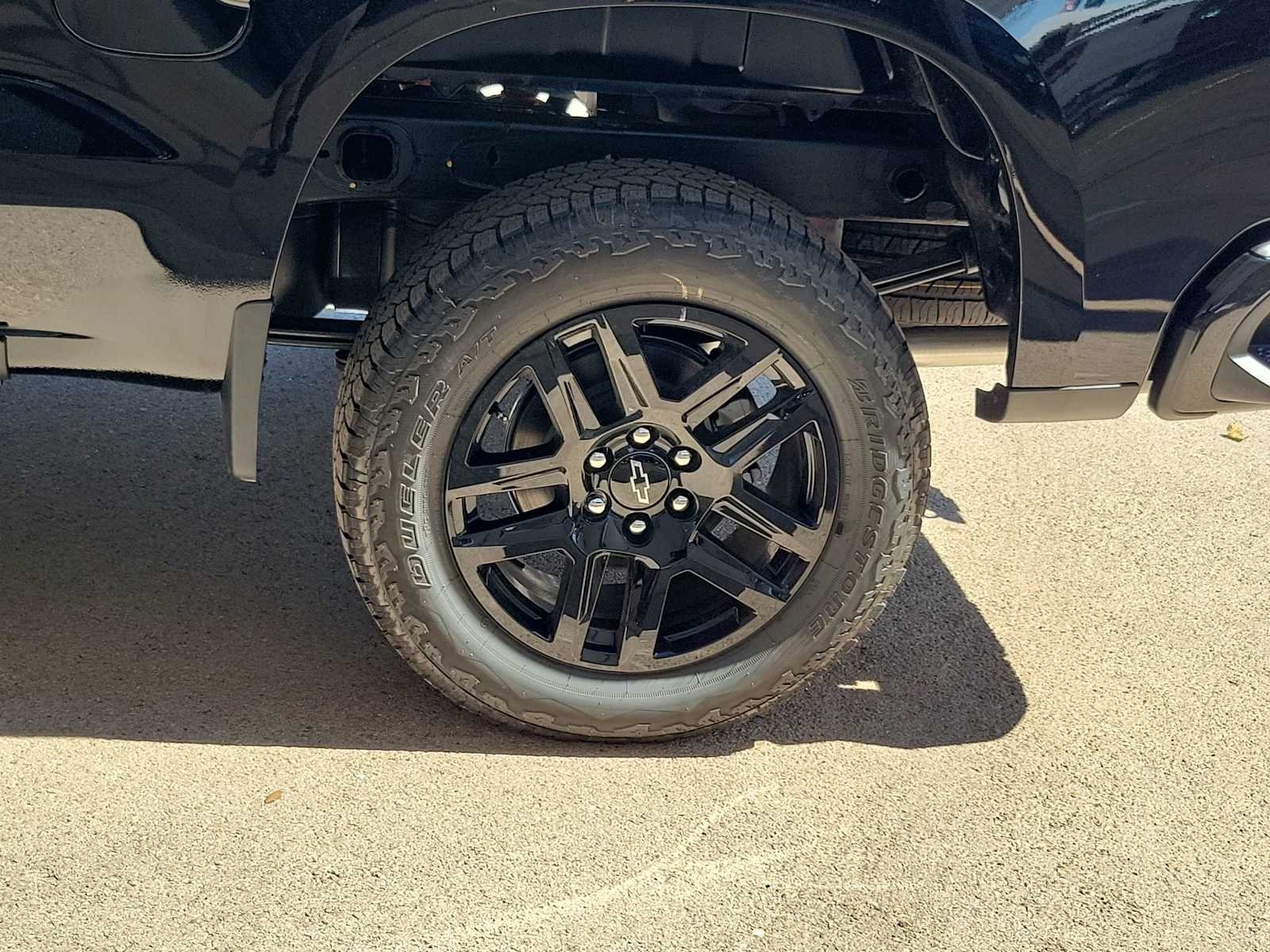 Thumbnail: 2026 Chevrolet Silverado 1500 - 8