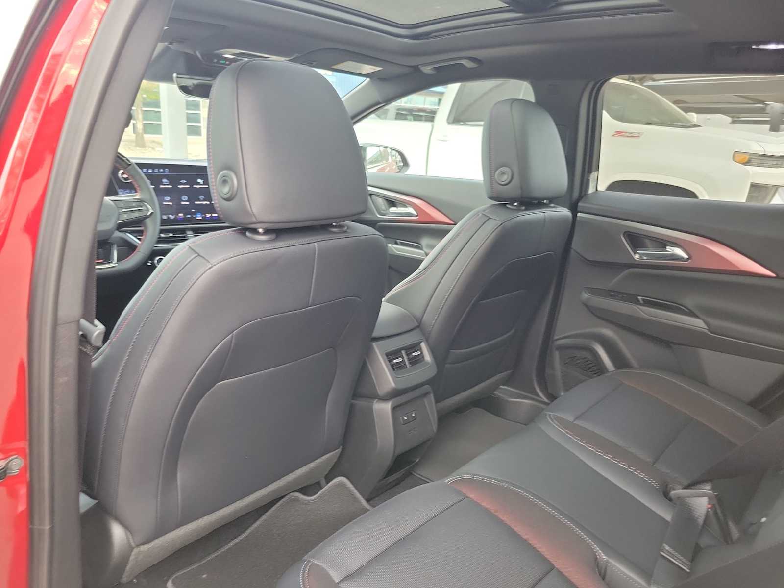 Thumbnail: 2026 Chevrolet Equinox - 12