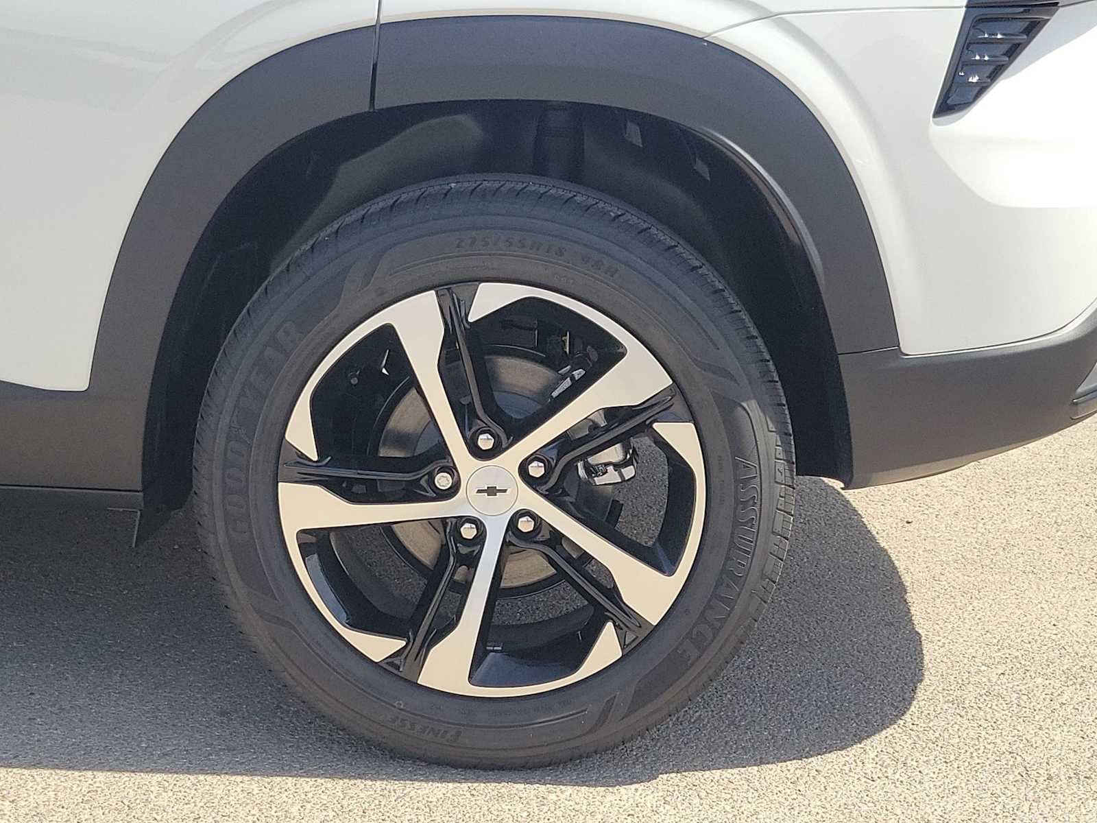 Thumbnail: 2026 Chevrolet Trax - 12