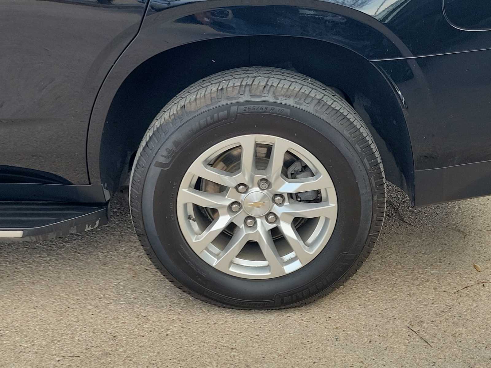 Thumbnail: 2022 Chevrolet Tahoe - 4