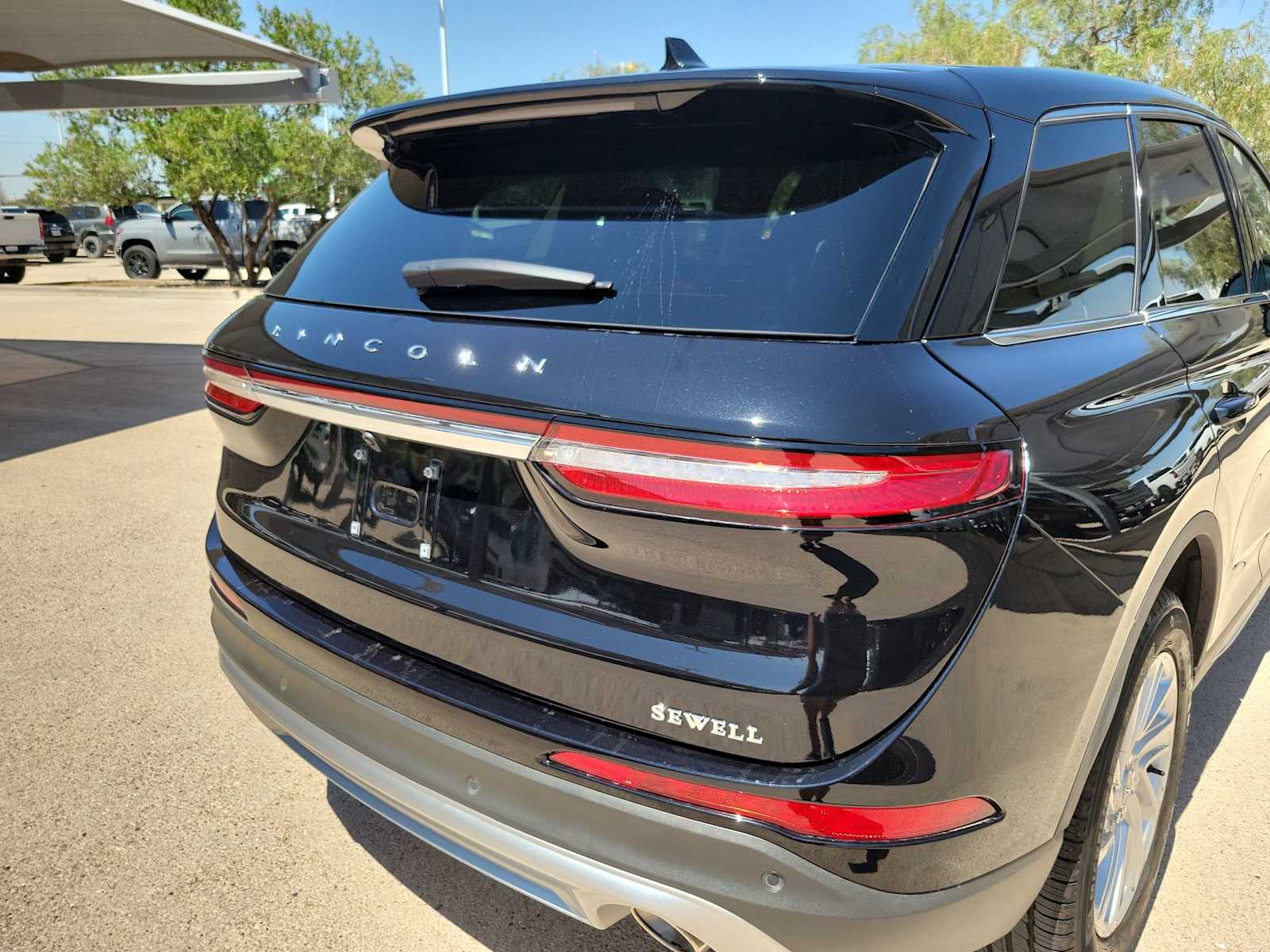 Thumbnail: 2025 Lincoln Corsair - 19