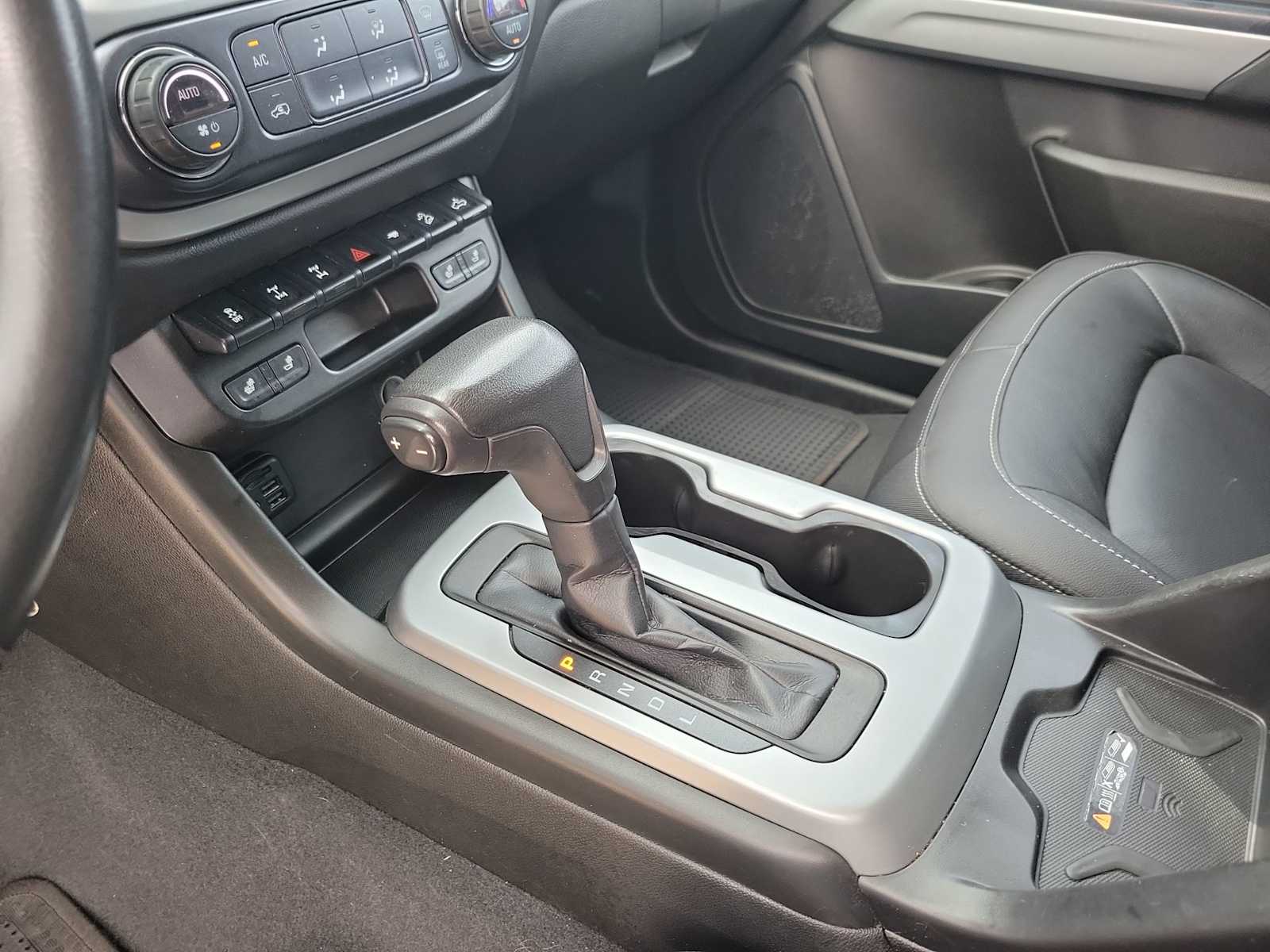 Thumbnail: 2021 Chevrolet Colorado - 17