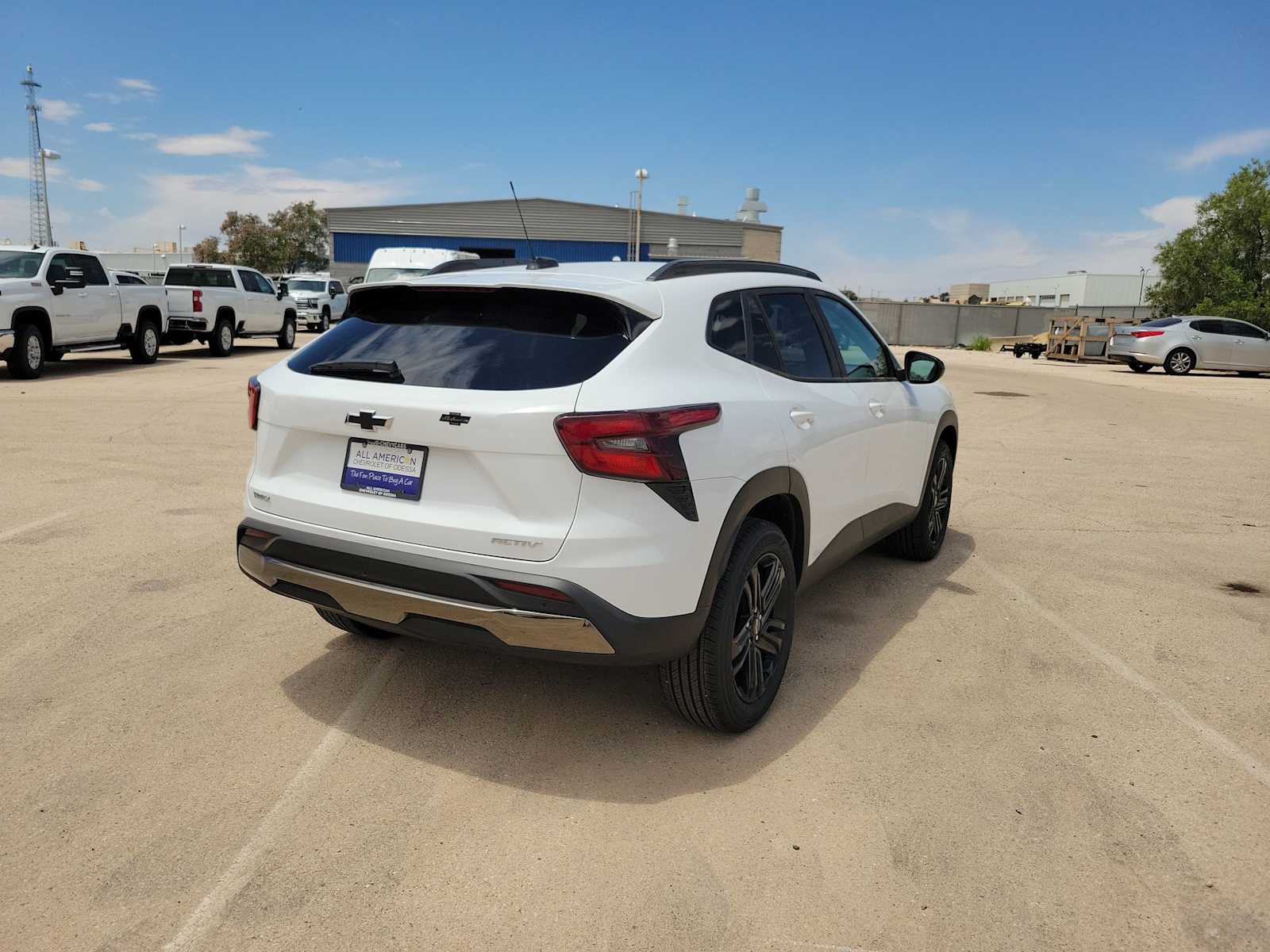 Thumbnail: 2026 Chevrolet Trax - 8