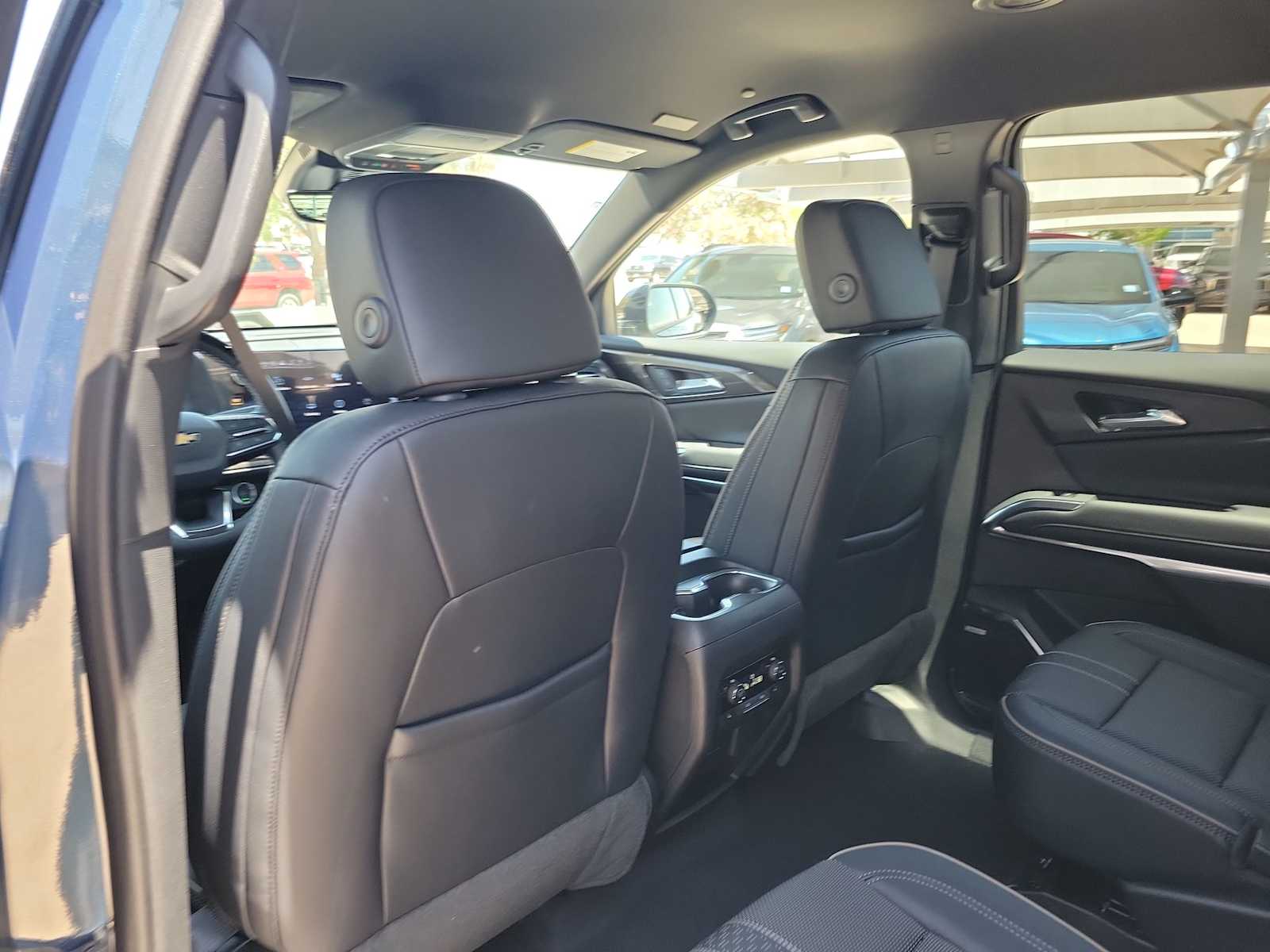 Thumbnail: 2026 Chevrolet Traverse - 16