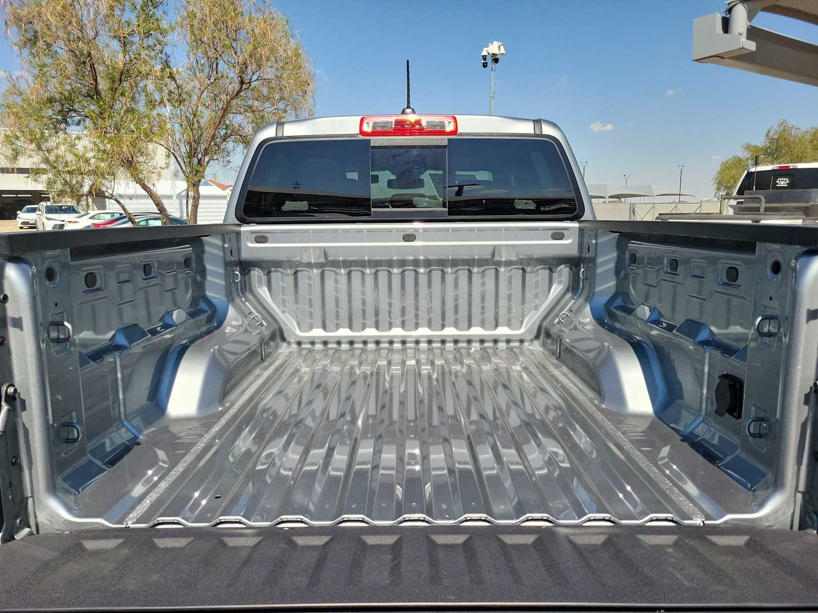 Thumbnail: 2026 Chevrolet Colorado - 19