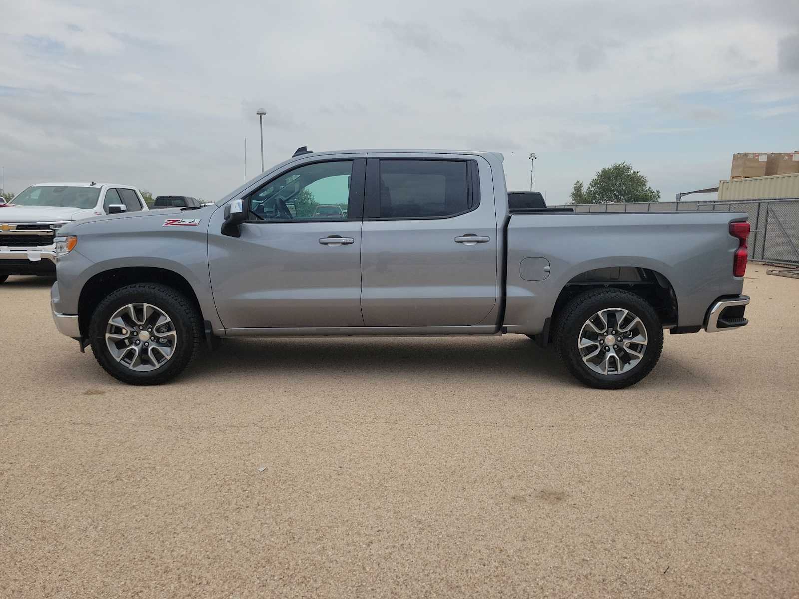 Thumbnail: 2026 Chevrolet Silverado 1500 - 5