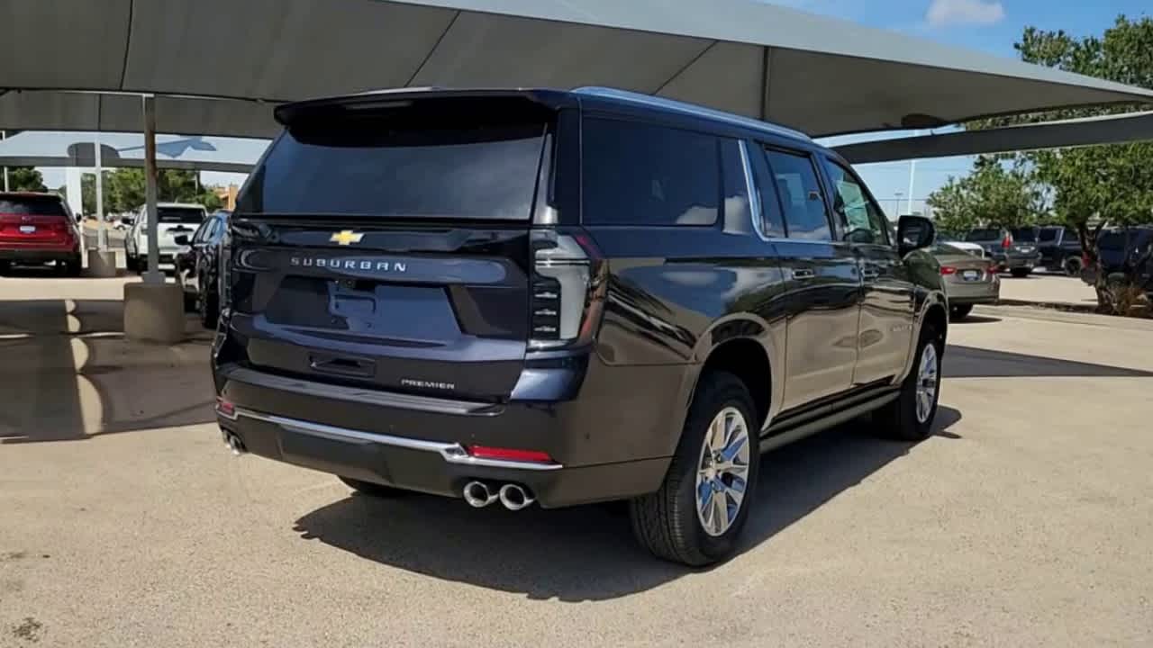 Thumbnail: 2026 Chevrolet Suburban - 9