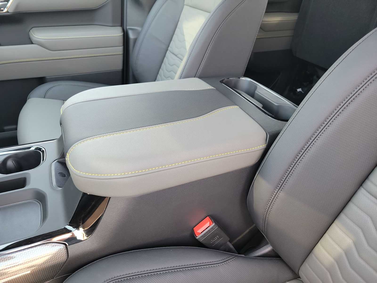 Thumbnail: 2026 Chevrolet Silverado 1500 - 16