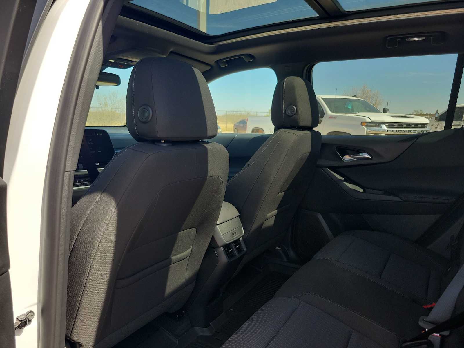 Thumbnail: 2026 Chevrolet Equinox - 16