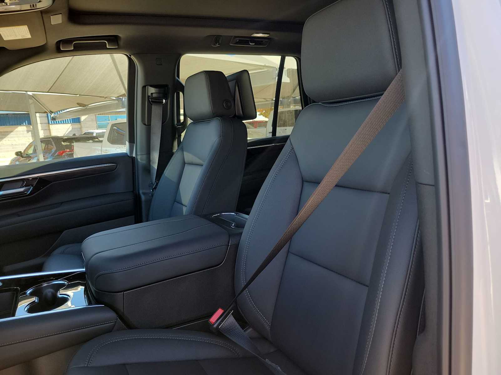 Thumbnail: 2026 Chevrolet Tahoe - 11