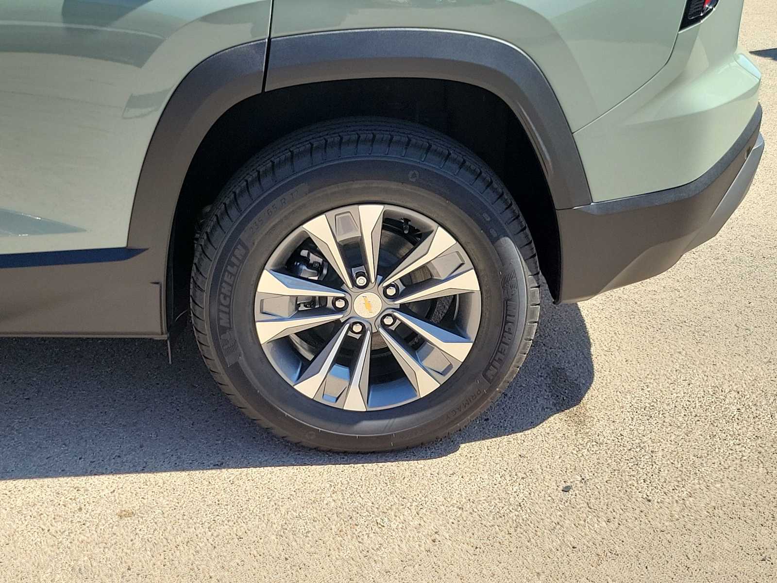 2026 Chevrolet Equinox LT 8