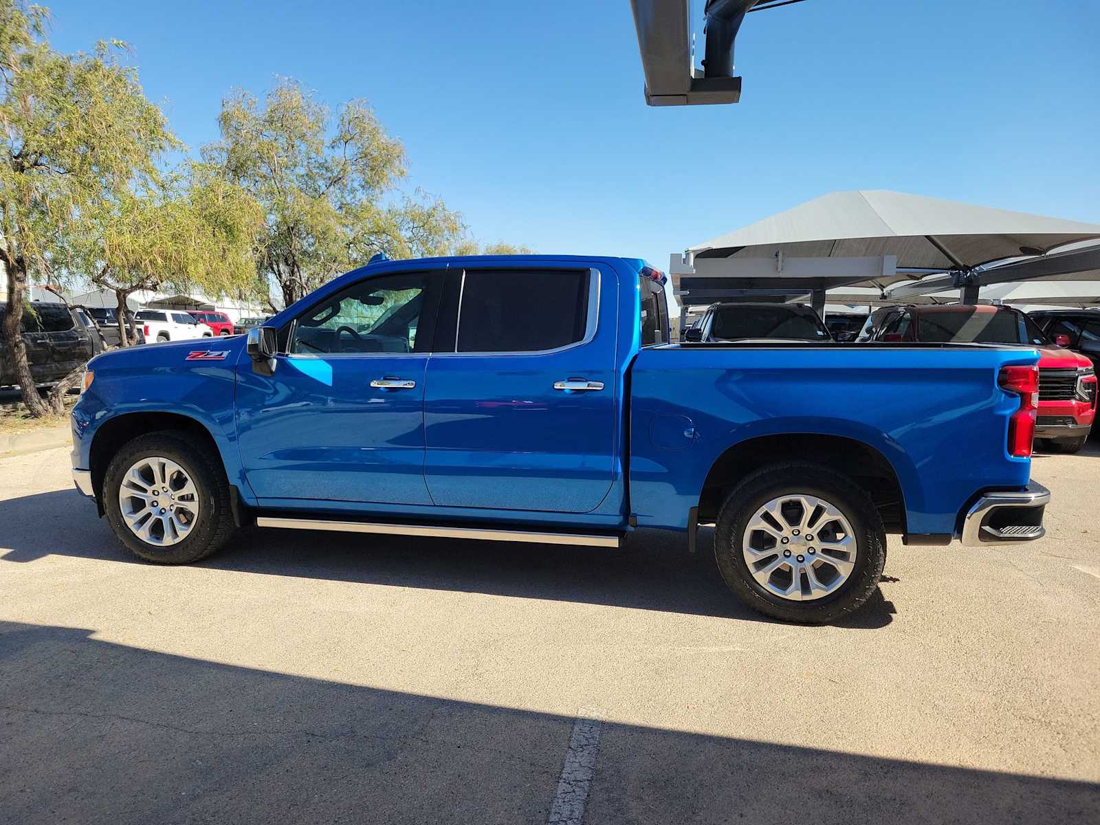 Thumbnail: 2023 Chevrolet Silverado 1500 - 3