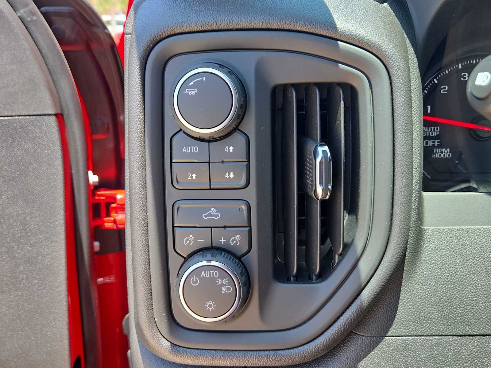 Thumbnail: 2026 Chevrolet Silverado 1500 - 23