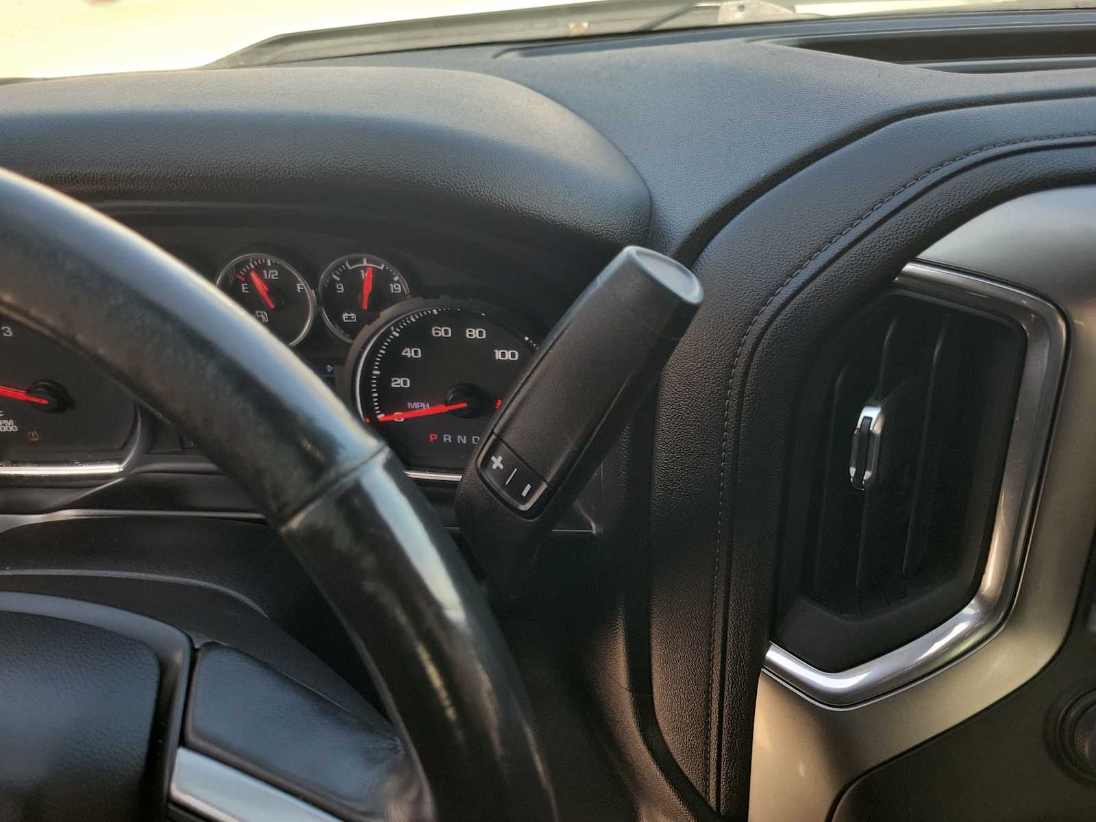 Thumbnail: 2021 Chevrolet Silverado 1500 - 18