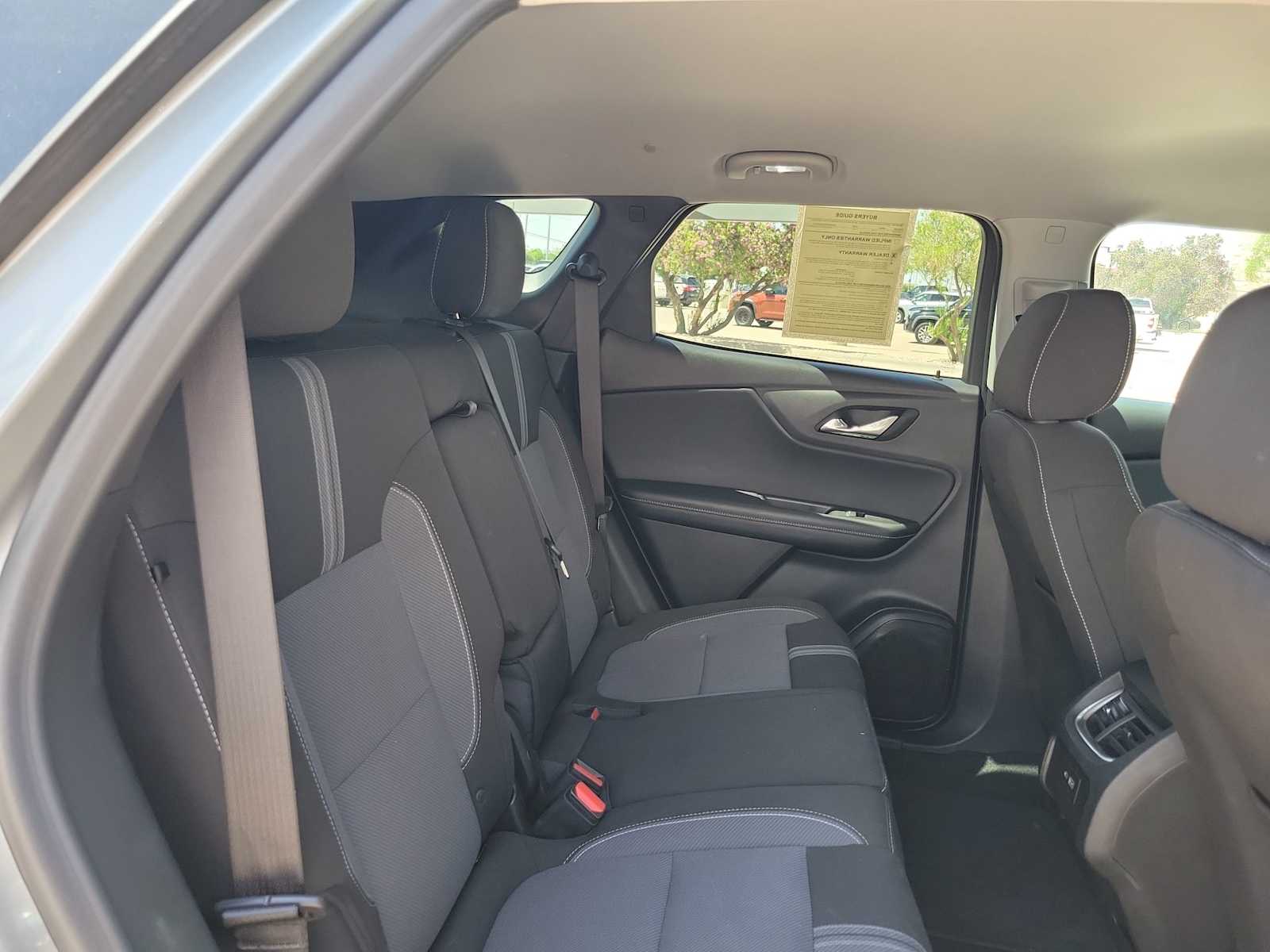 Thumbnail: 2025 Chevrolet Blazer - 17