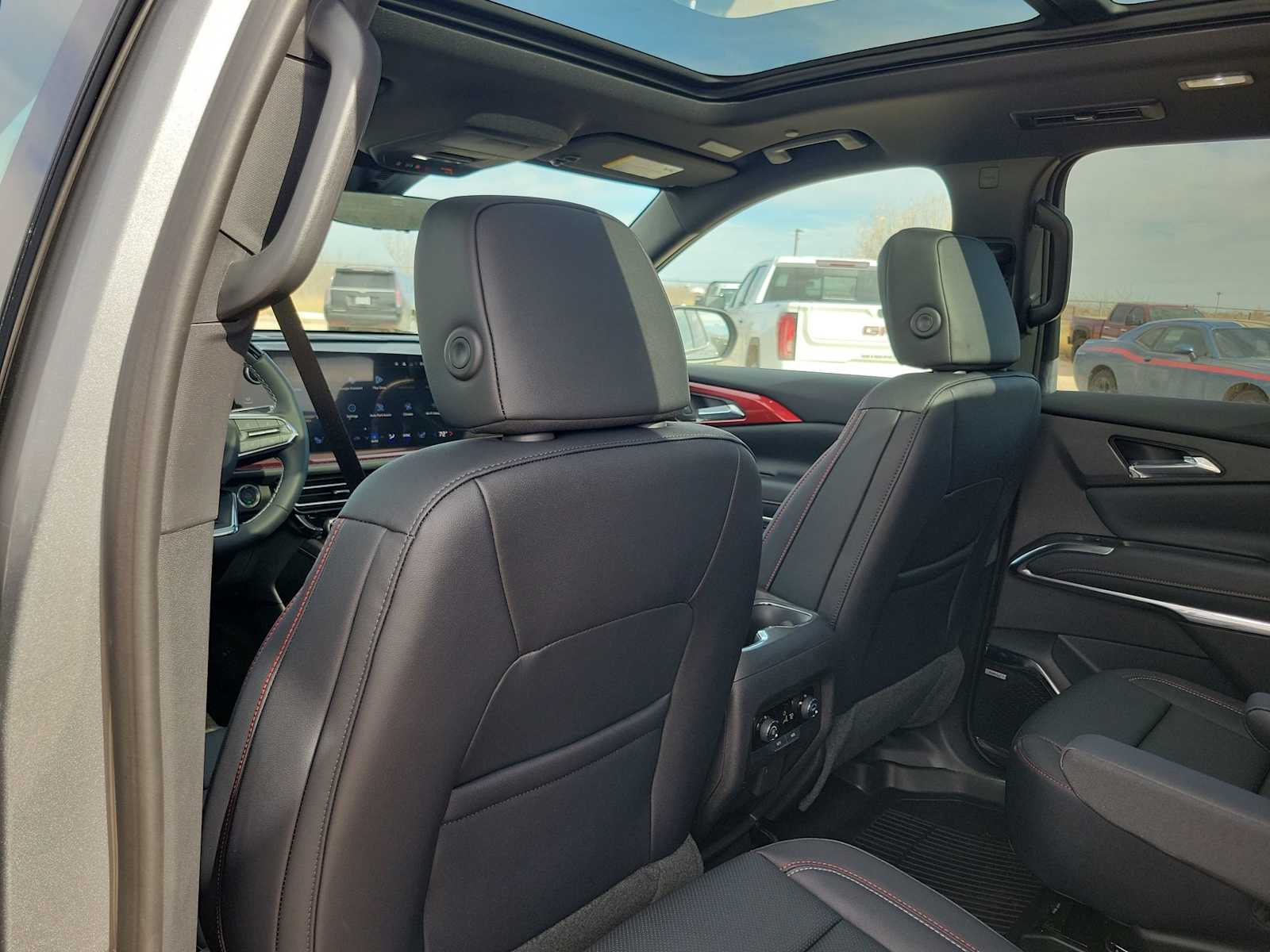 Thumbnail: 2026 Chevrolet Traverse - 8