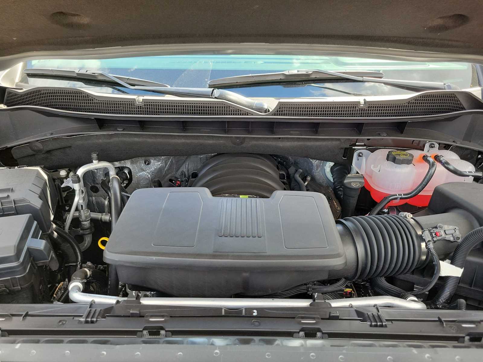 Thumbnail: 2026 Chevrolet Silverado 1500 - 9