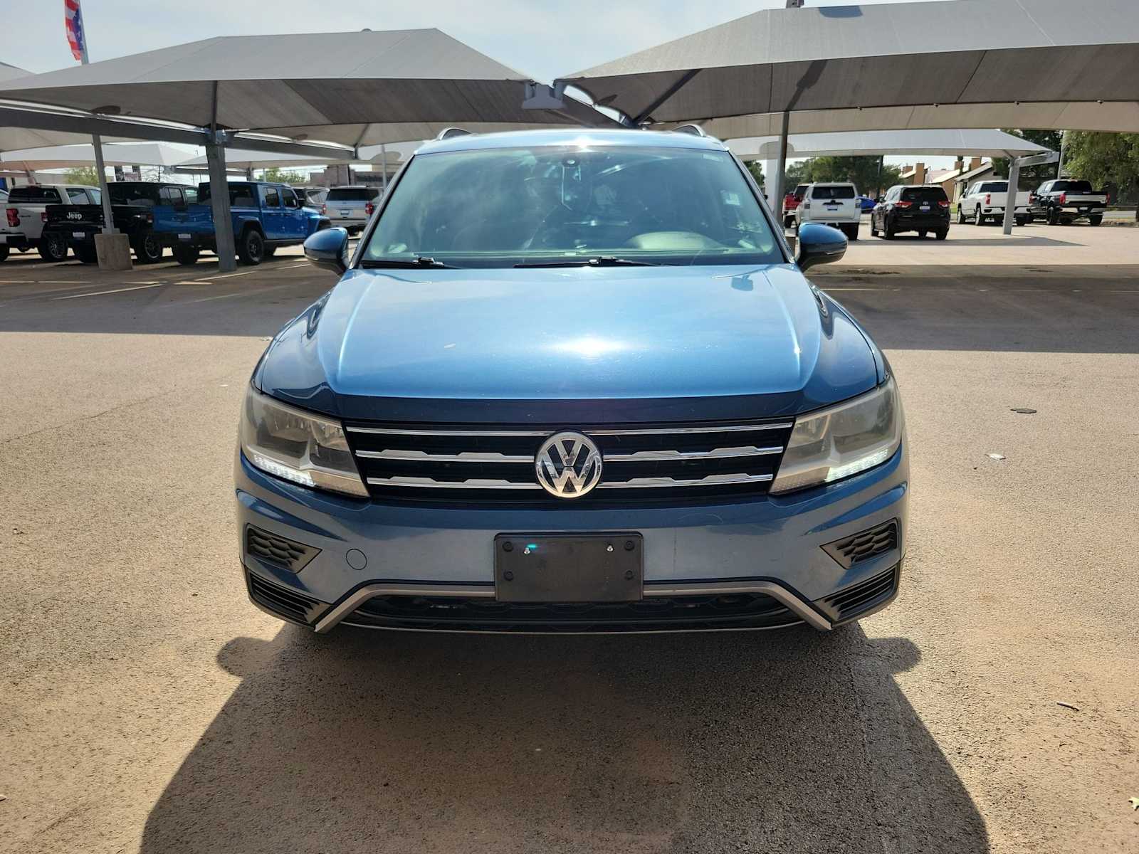 Thumbnail: 2018 Volkswagen Tiguan - 6