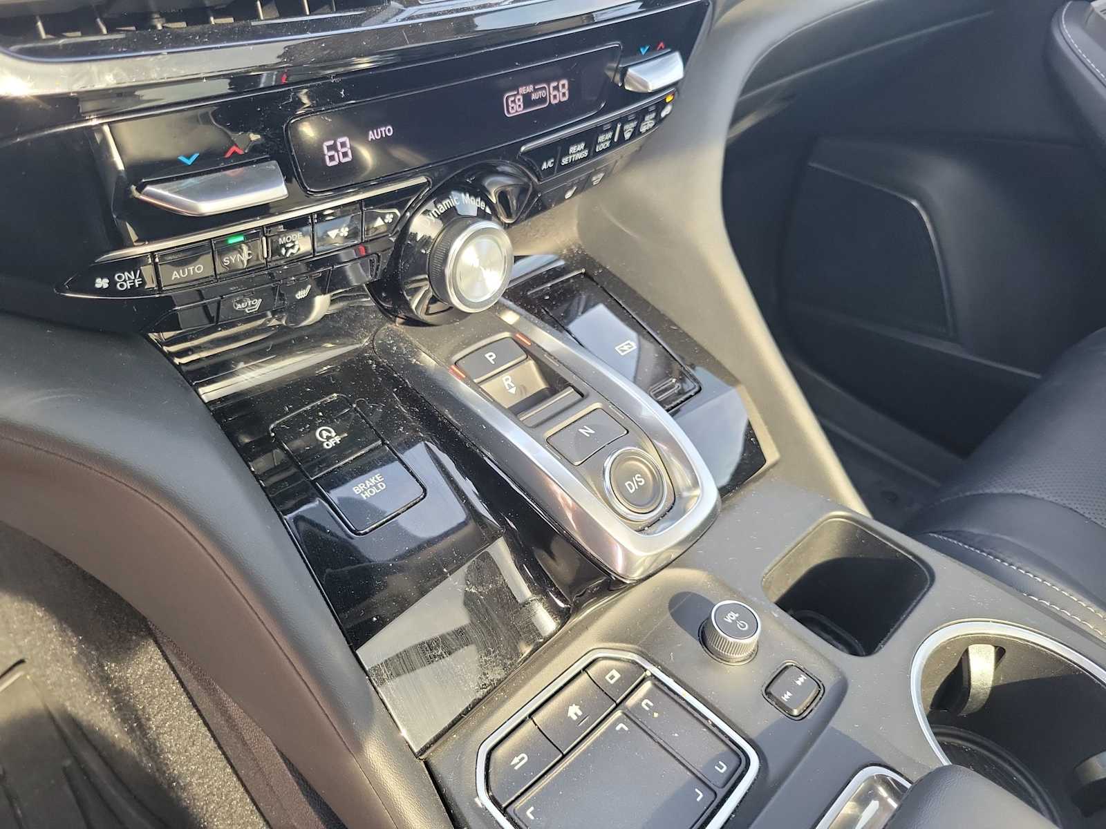 Thumbnail: 2022 Acura MDX - 17