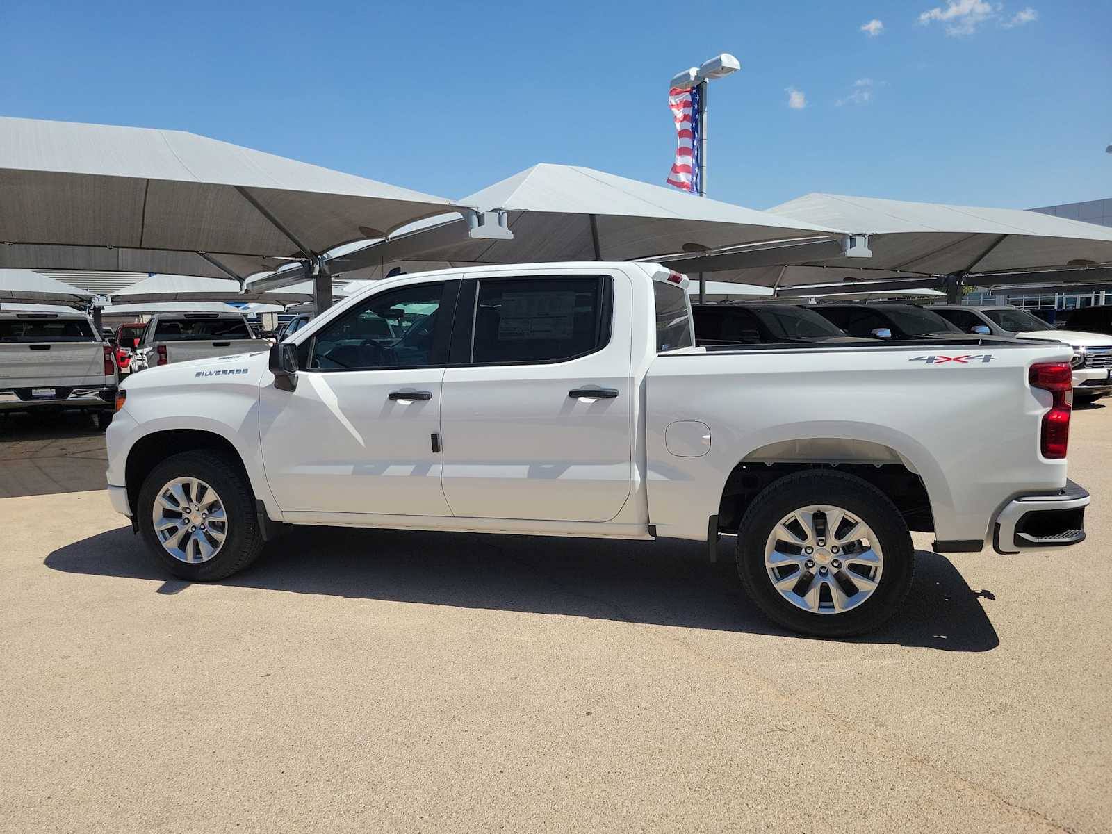 Thumbnail: 2026 Chevrolet Silverado 1500 - 3