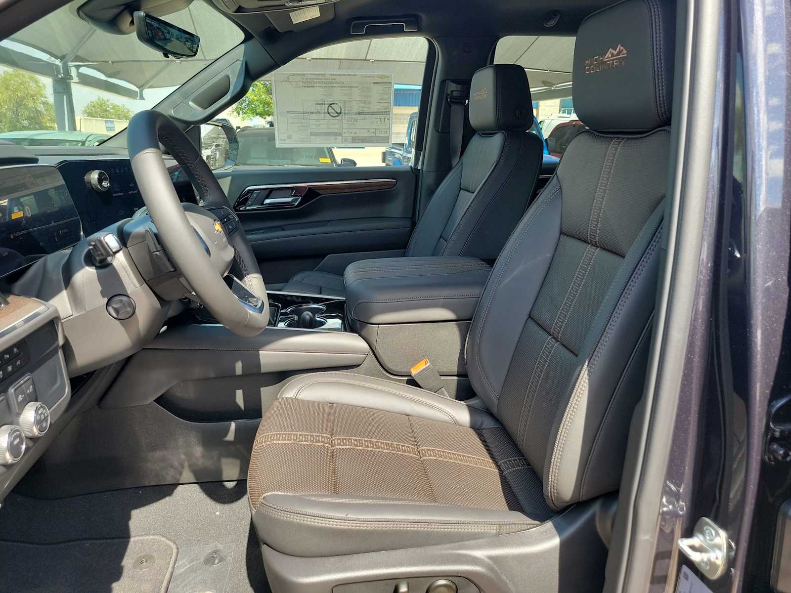 Thumbnail: 2025 Chevrolet Tahoe - 13