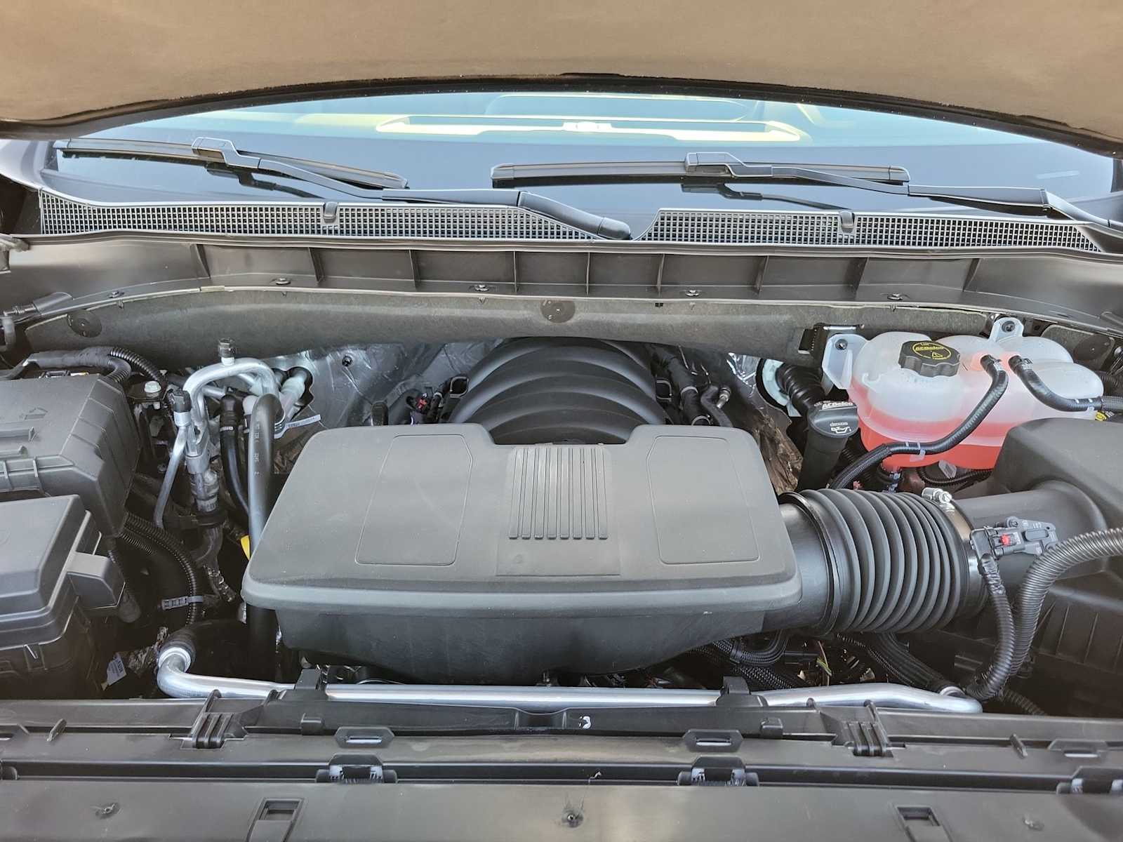 Thumbnail: 2026 Chevrolet Tahoe - 5