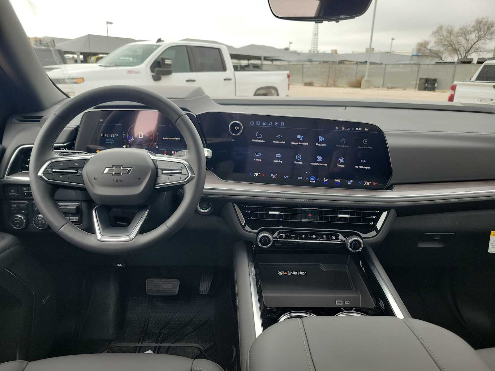 Thumbnail: 2026 Chevrolet Suburban - 6