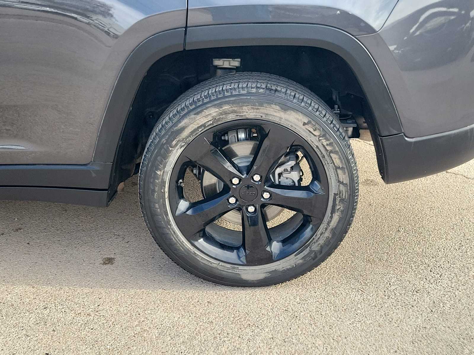 Thumbnail: 2023 Jeep Grand Cherokee - 8