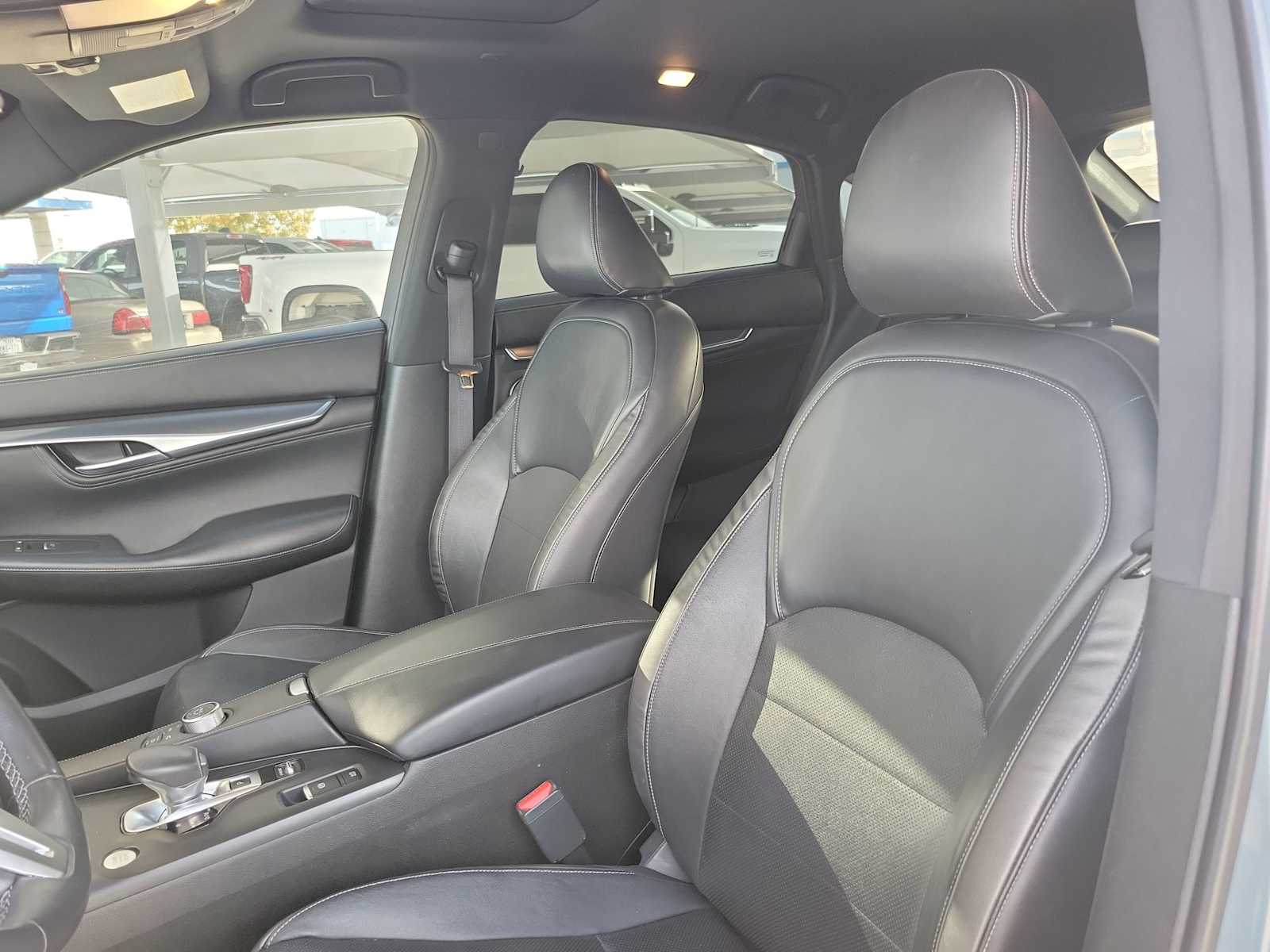 Thumbnail: 2022 INFINITI QX55 - 11